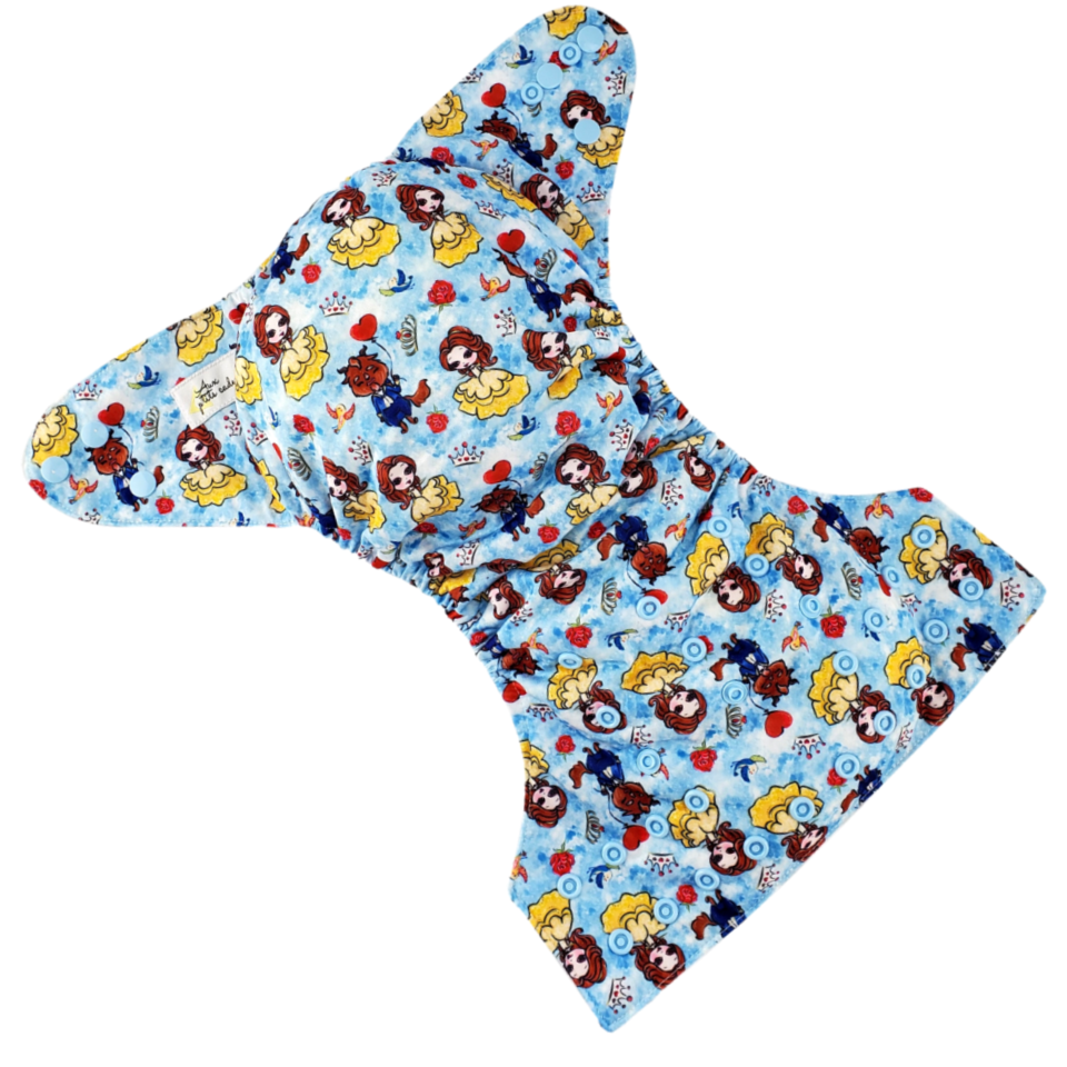 Aux P'tits Cadeaux | Couche lavable à poche | taille unique | La belle et la bête (exclu de la promo ensemble de départ)