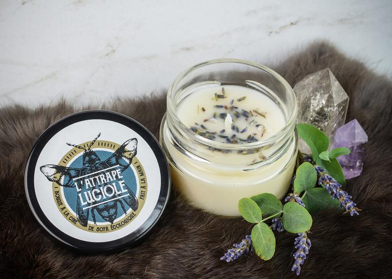 L'ATTRAPE LUCIOLE | Bougie de cire de soya écologique | Lavande et Eucalyptus (L'ensorcelé)