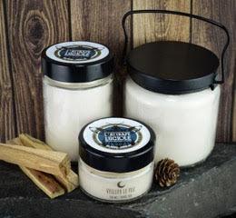 L'ATTRAPE LUCIOLE | Bougie de cire de soya écologique | Veille le feu
