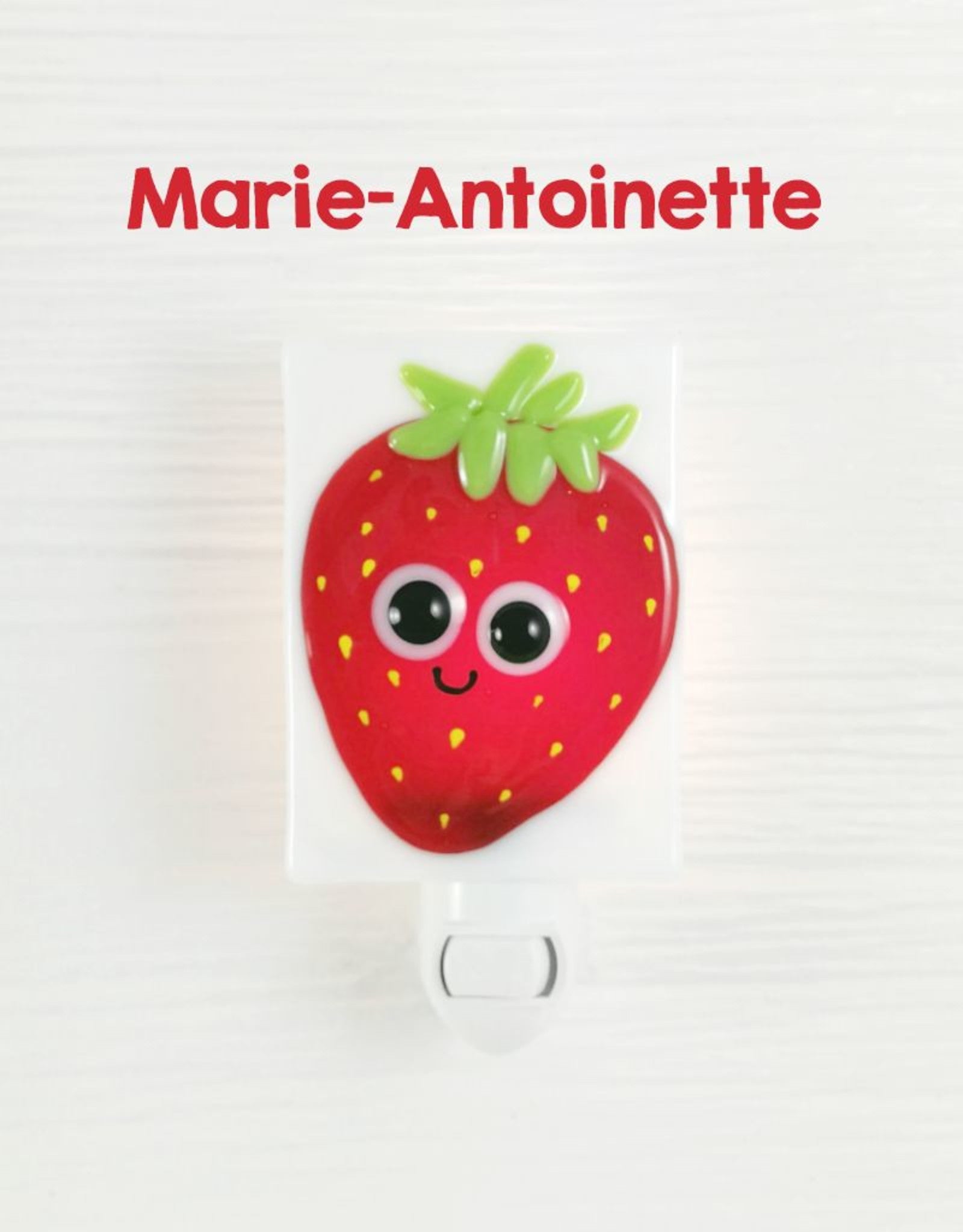Veille sur toi | Veilleuse | Marie-Antoinette, la fraise