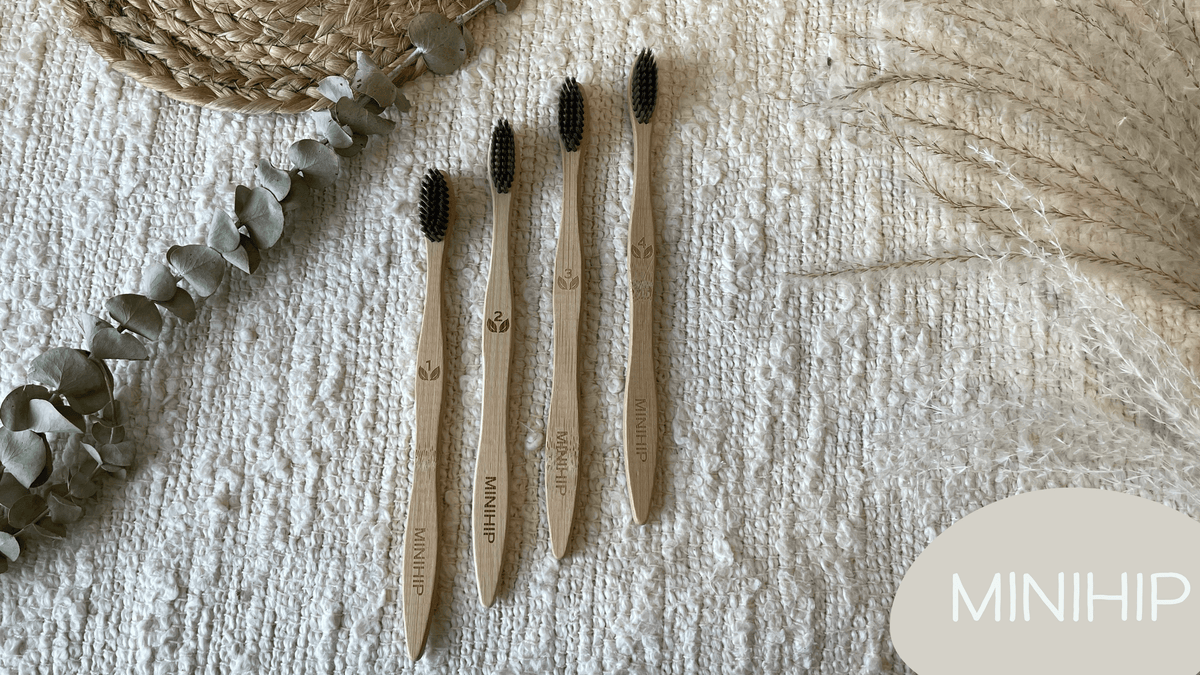 MINIHIP-ECO | Ensemble de 4 brosses à dents en bambou et charbon - MiniHip