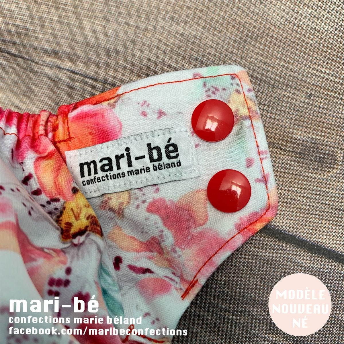 Mari-bé | Couche lavable à poche | Taille NOUVEAU-NÉ | Pétales rouges - Mari-bé Confections Marie Béland