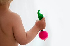 Oli & Carol | Jouet de caoutchouc 100% naturel | Fruits & Veggies | Ramona the Radish