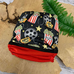 LYA | Couche lavable à poche | taille unique | Cinéma (2.0)