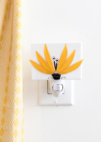 Veille sur toi | Veilleuse | Lotus jaune
